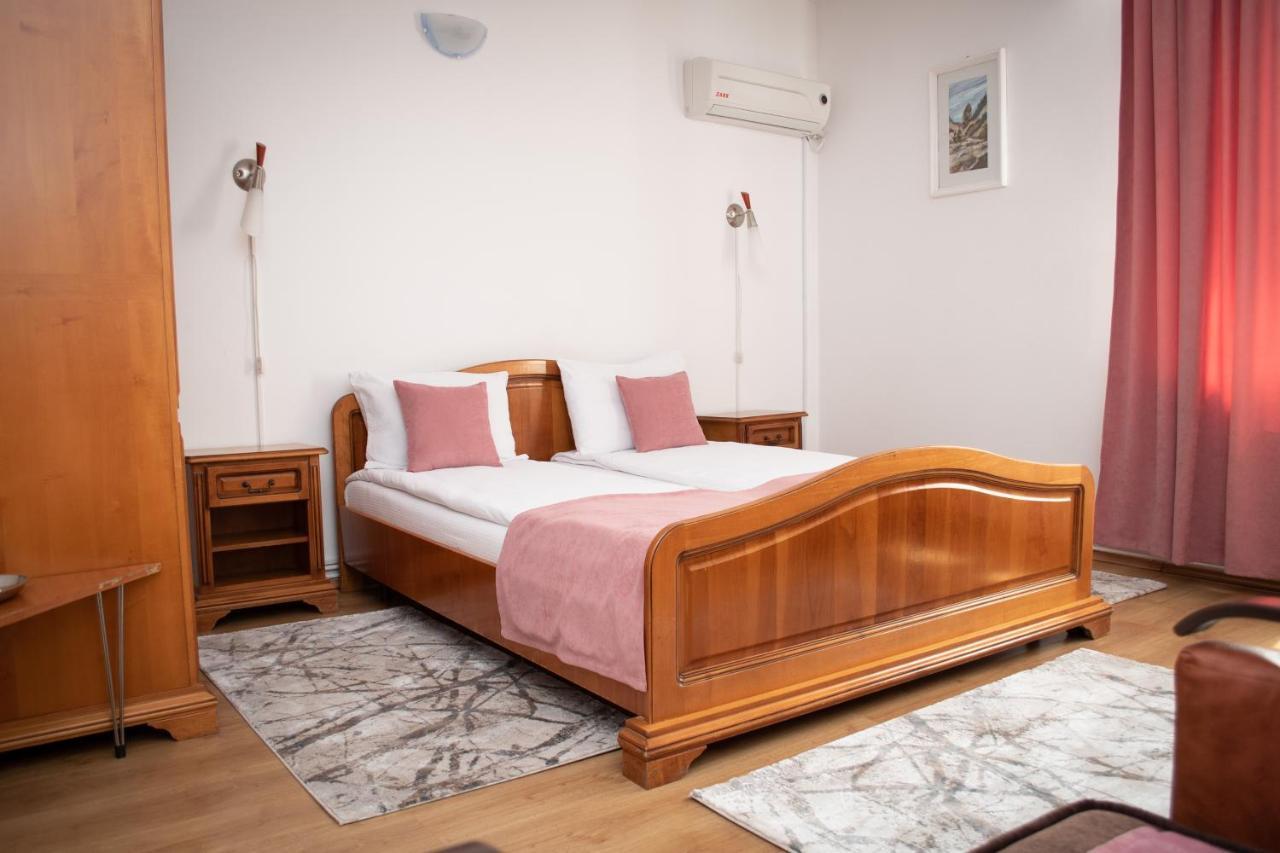 Motel Via Targu Mures Cristesti  Extérieur photo
