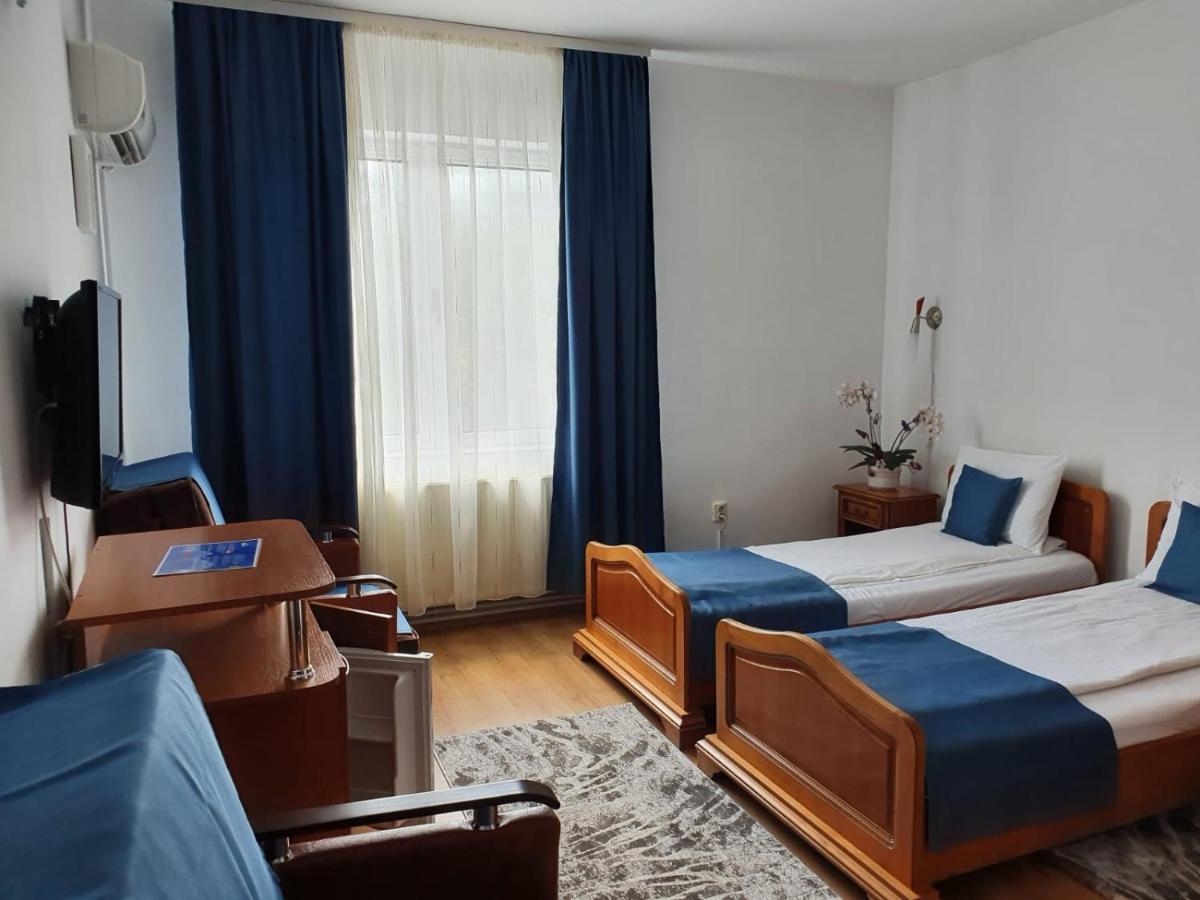 Motel Via Targu Mures Cristesti  Extérieur photo