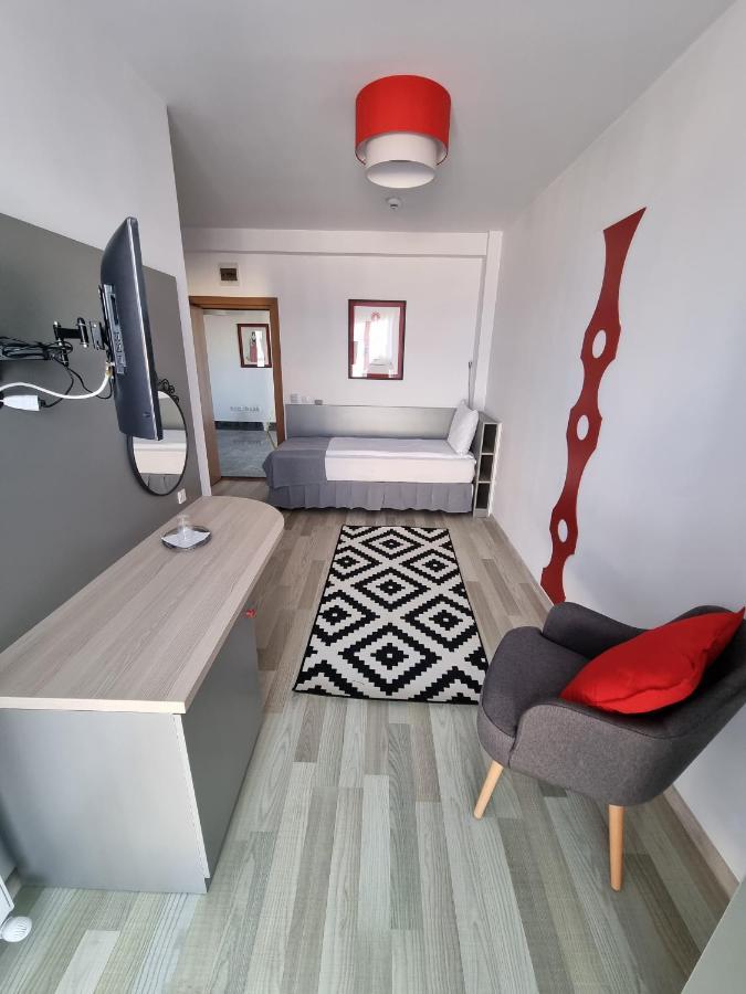 Motel Via Targu Mures Cristesti  Extérieur photo