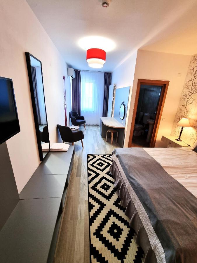 Motel Via Targu Mures Cristesti  Extérieur photo
