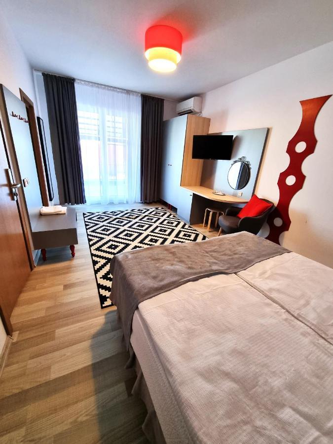 Motel Via Targu Mures Cristesti  Extérieur photo